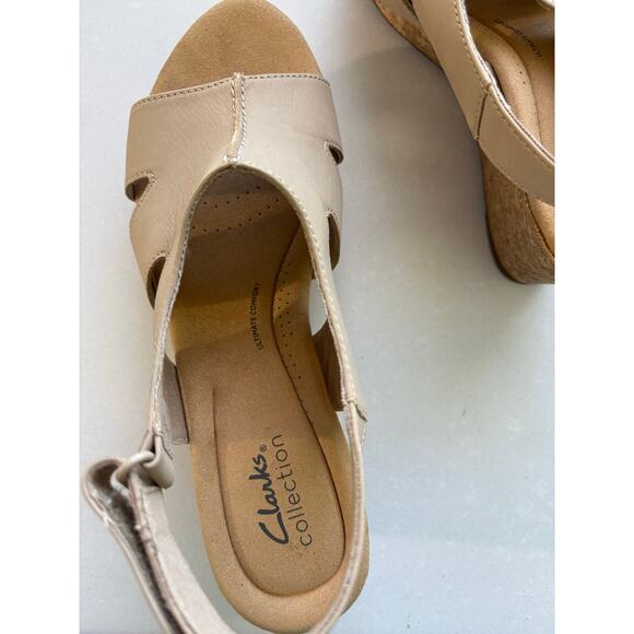 Clarks Collection Women's Annadel Bari Wedge Sandals Sand Size 9W WIDE Platform - Picture 8 of 9